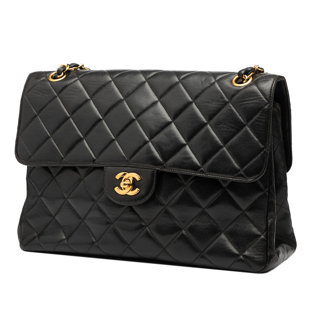Chanel Jumbo Matelassé Cuir d’agneau Double Sided à rabat