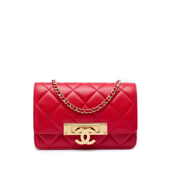 Chanel Matelassé Golden Class à rabat Moyen Cuir d'agneau Rouge – vue principale – GABY PARIS
