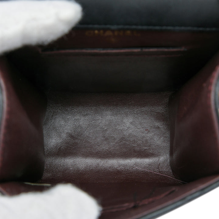 Chanel CC Matelassé Cuir d'agneau Phone Holder avec chaîne