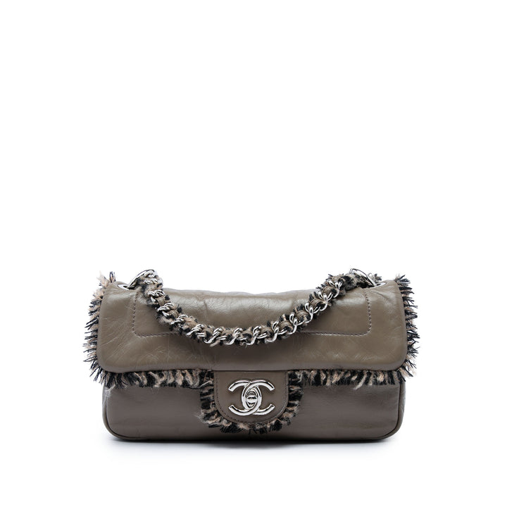 Chanel Funny à rabat Cuir d'agneau Marron – vue principale – GABY PARIS