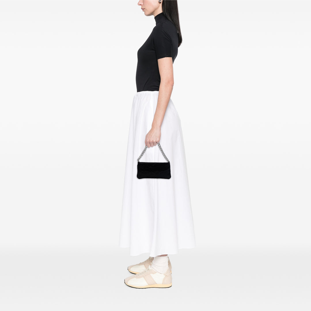 Chanel embossé Camellia Chaîne Pochette Satin