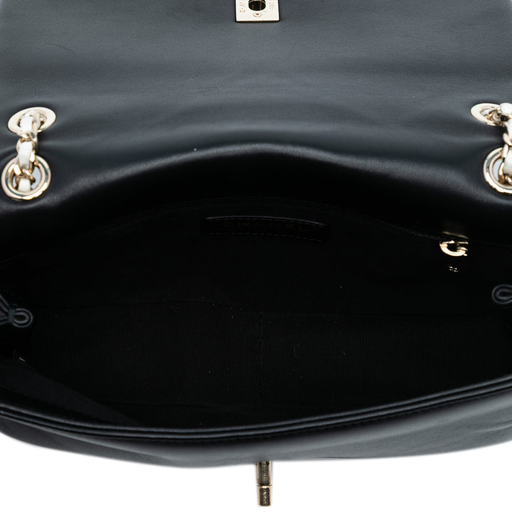 Chanel Small Cuir d’agneau Entwined Chain à rabat