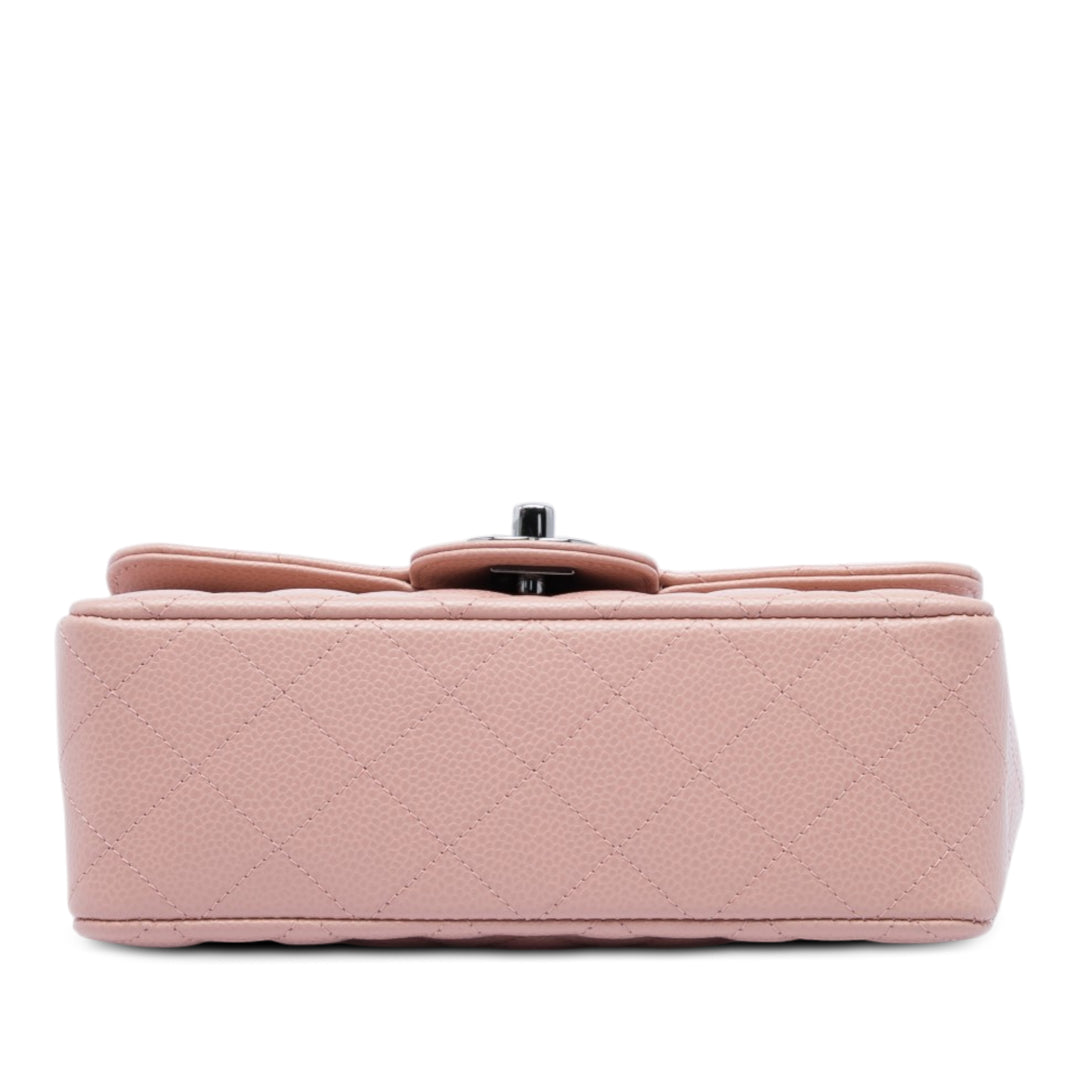 Chanel Classic Rectangulaire Rabat simple Mini Cuir caviar Rose – vue 3 – GABY PARIS