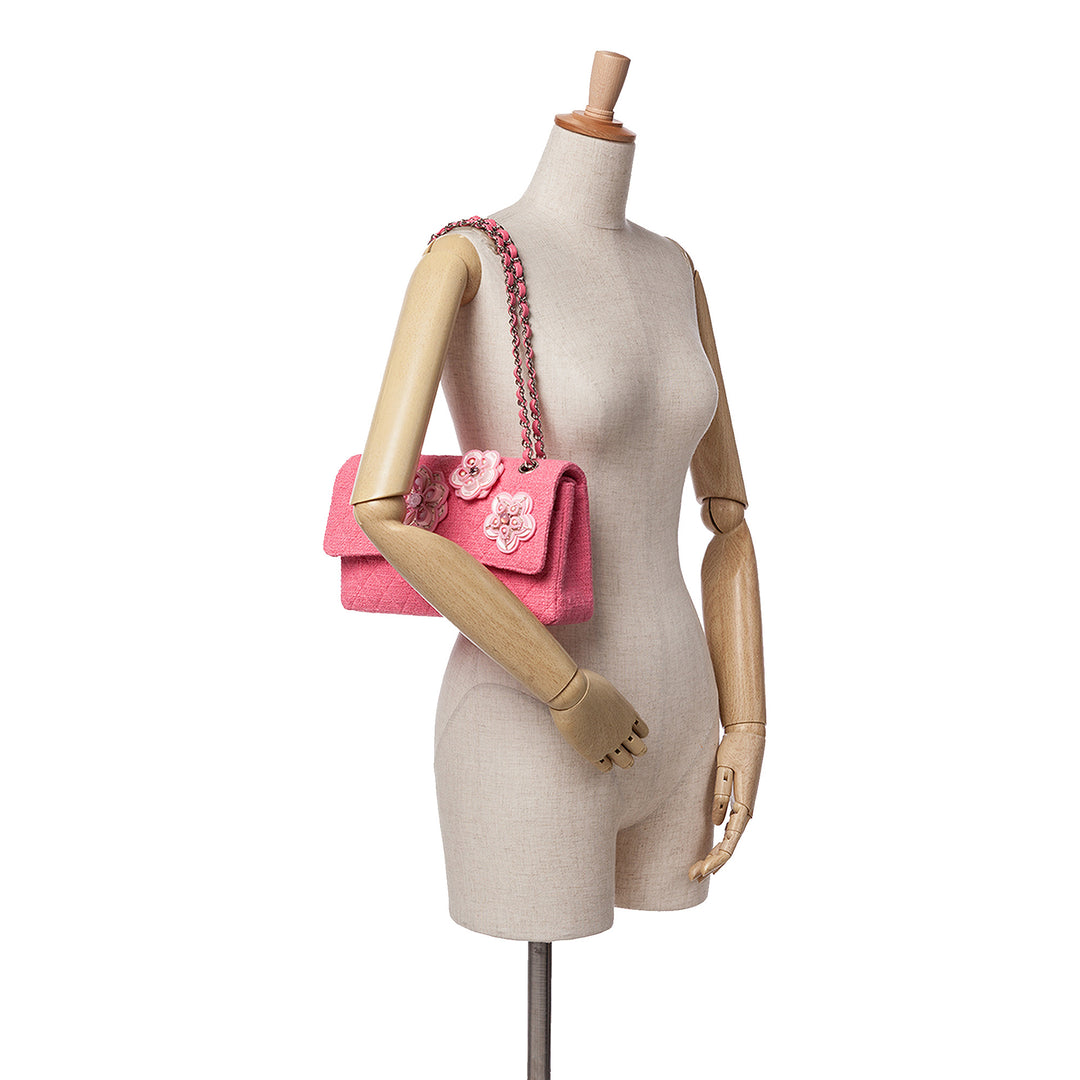 Chanel Medium Classic Tweed Beaded Flower Double rabat