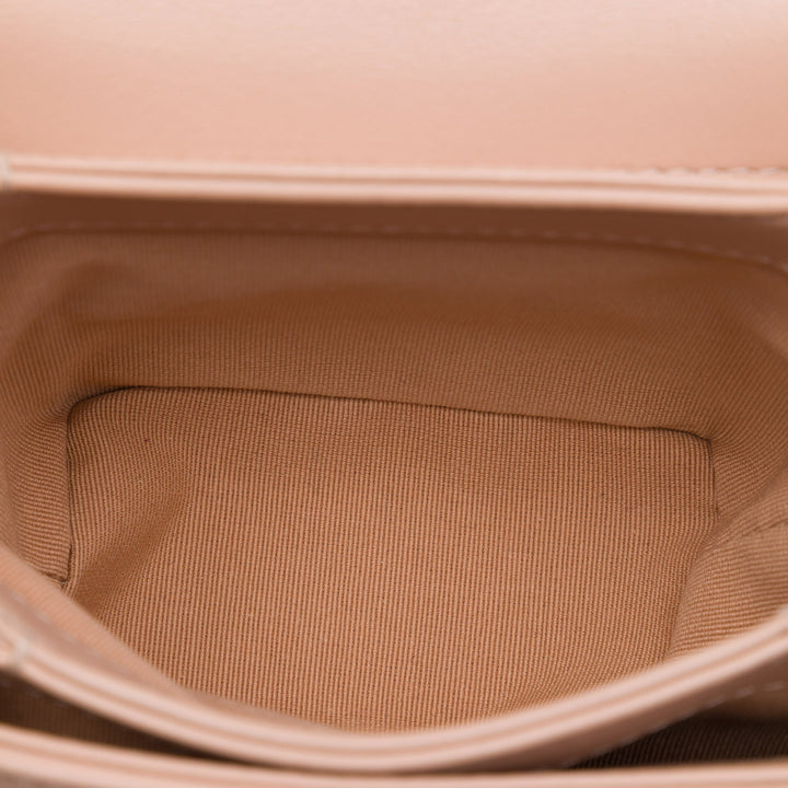 Chanel Matelassé Perle Boy Chaîne à rabat Mini Cuir de veau