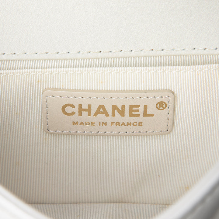 Chanel Small Matelassé Cuir d’agneau Cruise Line Boy à rabat