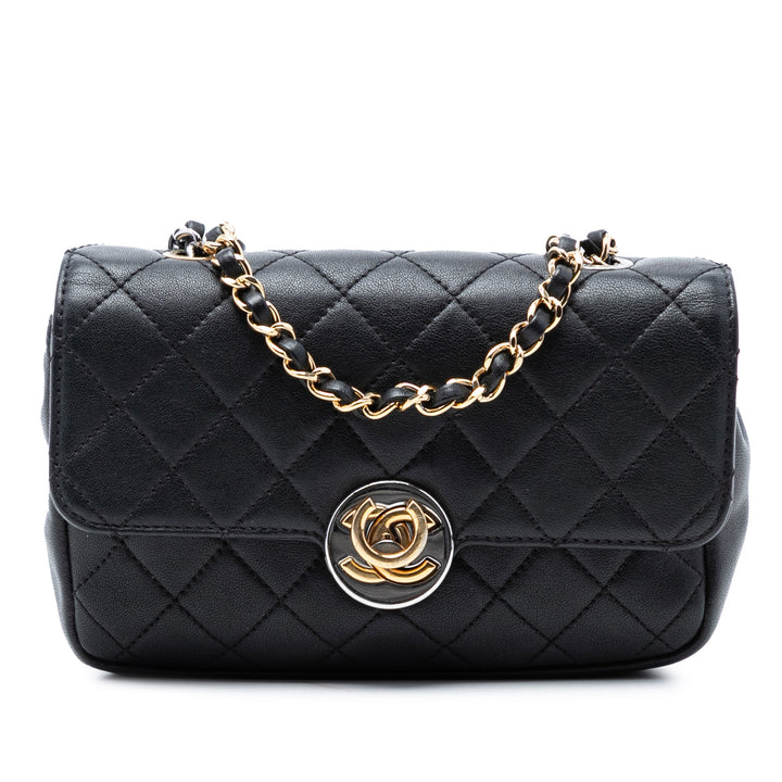 Chanel Matelassé Cuir d’agneau Turn et Lock à rabat
