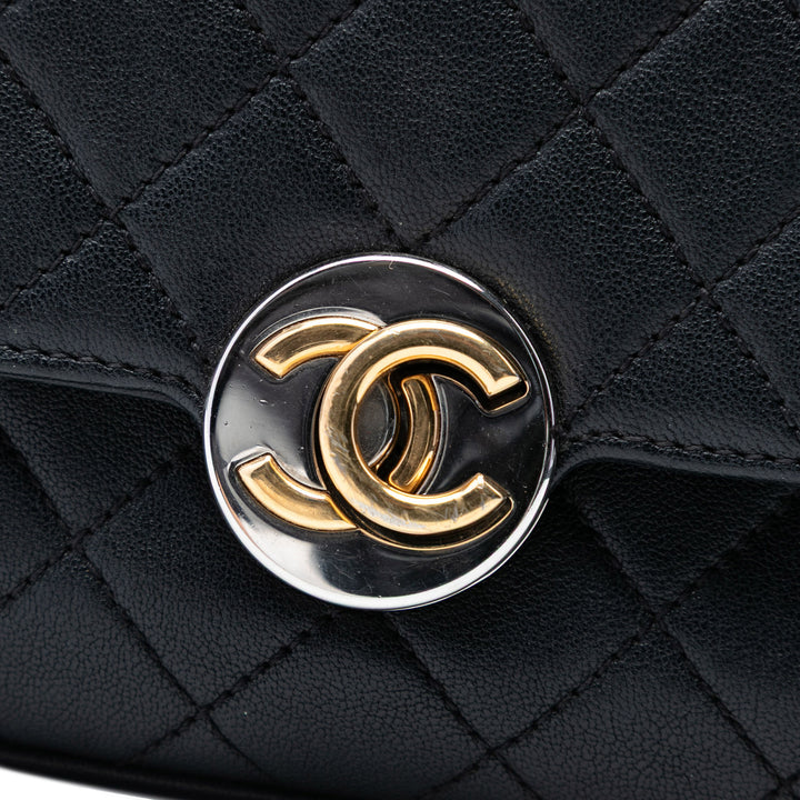 Chanel Matelassé Cuir d’agneau Turn et Lock à rabat
