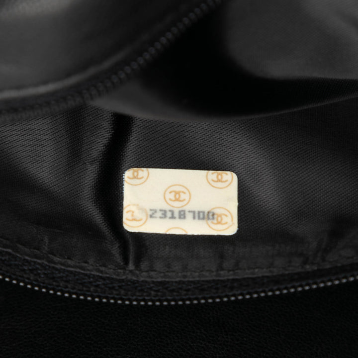 Chanel CC Matelassé Cuir d’agneau Pompon Sac caméra – GABY PARIS Authentique