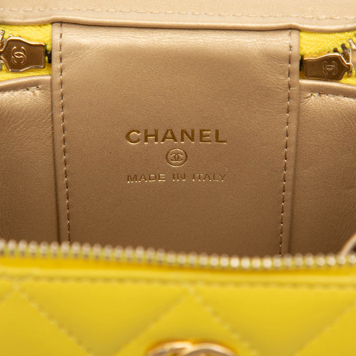 CC Matelassé Vanity avec chaîne Mini Cuir d'agneau Jaune