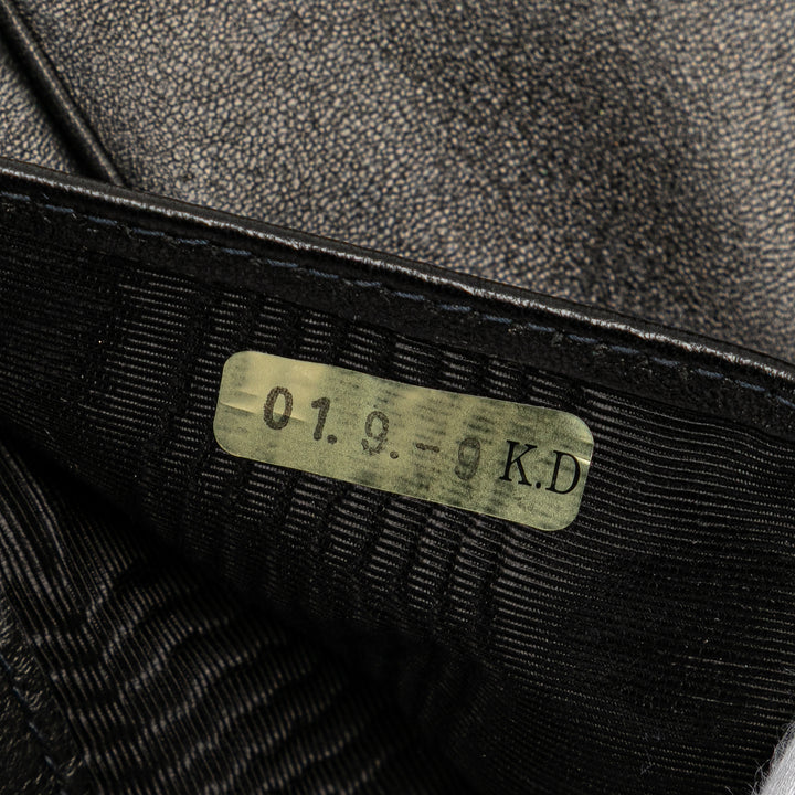 Chanel CC Chocolate Bar Cuir verni Pochette on Chain Noir – GABY PARIS Authentique