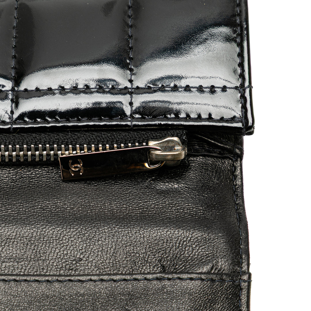 Chanel CC Chocolate Bar Cuir verni Pochette on Chain Noir – GABY PARIS Authentique