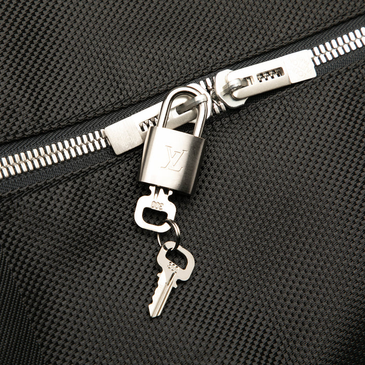 Louis Vuitton Damier Geant Souverain Noir