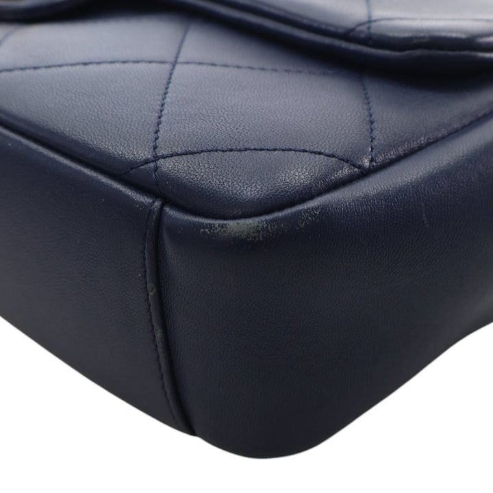 Chanel Matelassé Cuir d’agneau A Real Catch à rabat