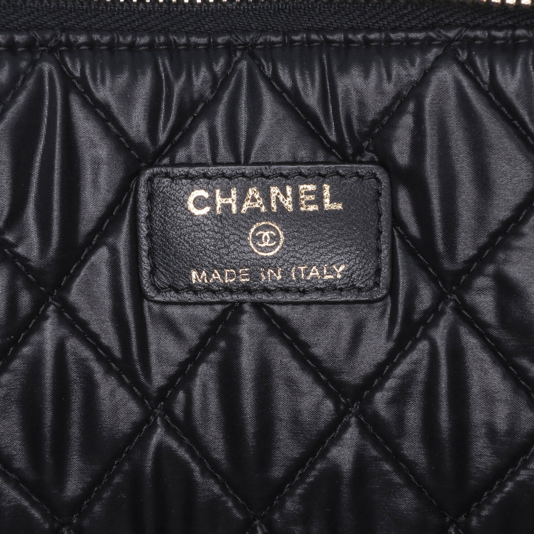 Medium Bi Quilted Lambskin Cosmetic Case Black - Gaby Paris