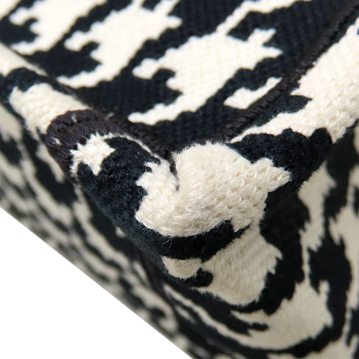 Dior Medium Toile Houndstooth brodé Book Cabas