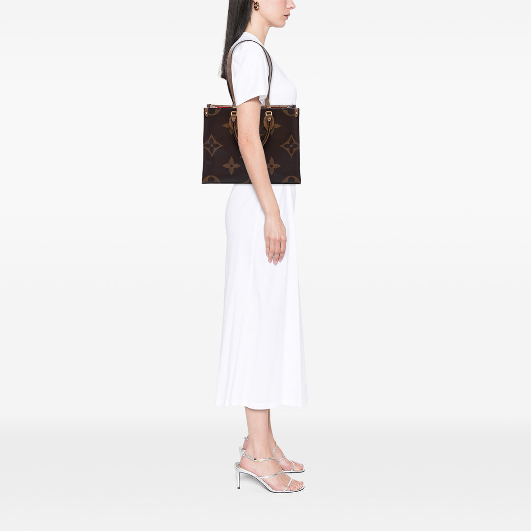 Louis Vuitton Giant OnTheGo MM Monogram Reverse Marron – vue 6 – GABY PARIS