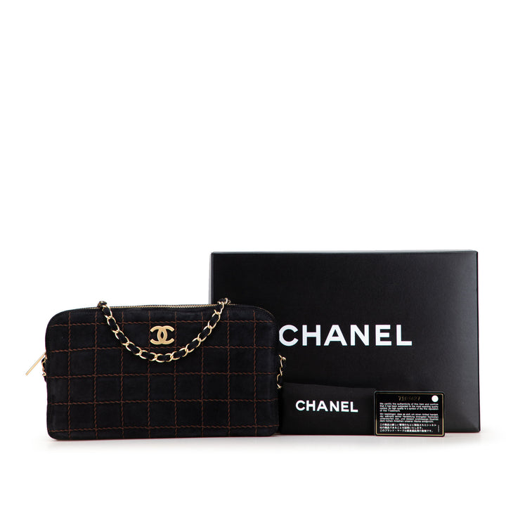 Chanel CC Chocolate Bar Daim Chain Camera Bag Noir – GABY PARIS Authentique