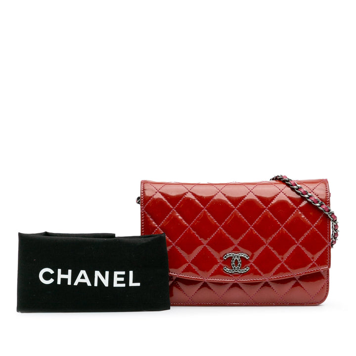 Quilted Patent Brilliant Wallet On Chain Red - Gaby Paris