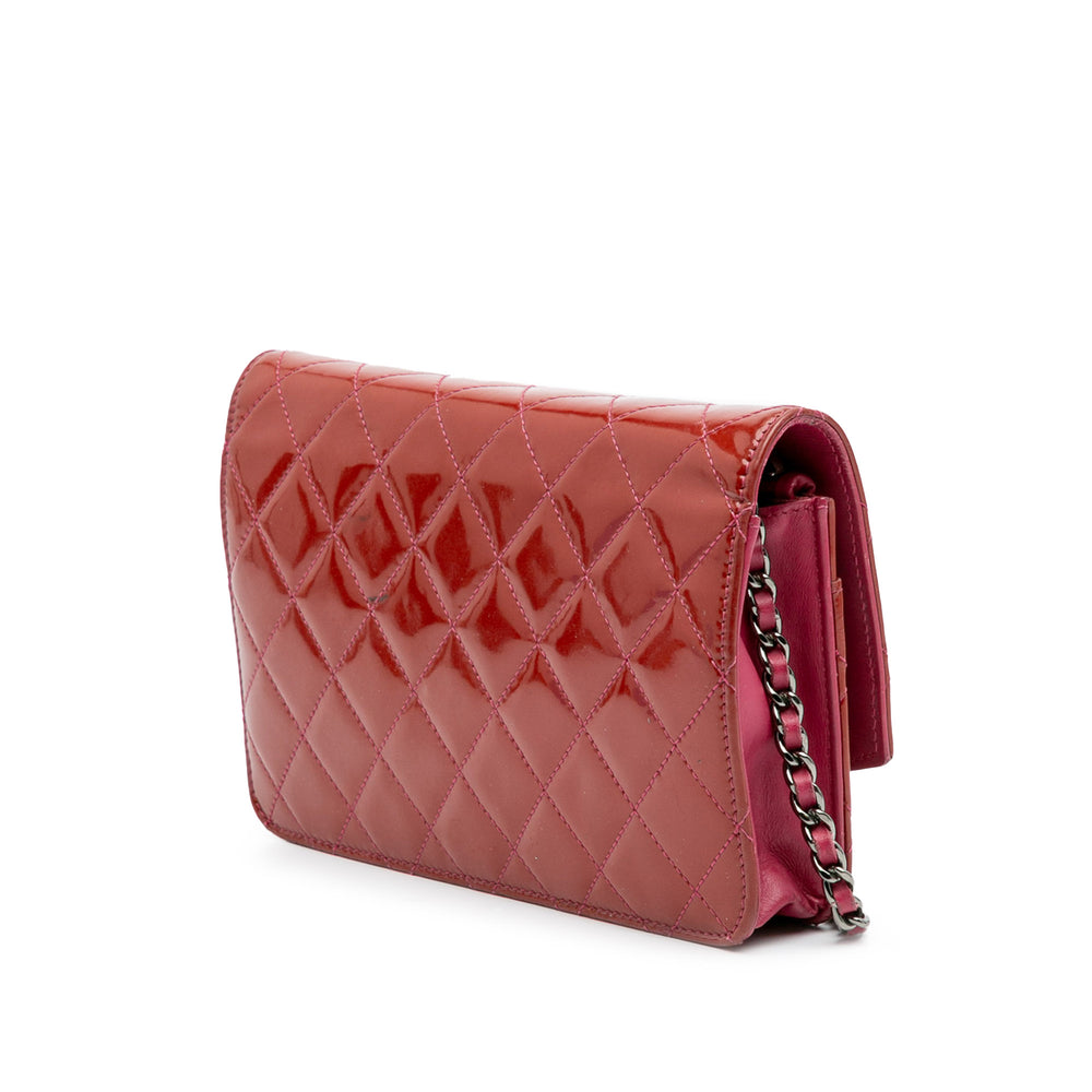 Quilted Patent Brilliant Wallet On Chain Red - Gaby Paris