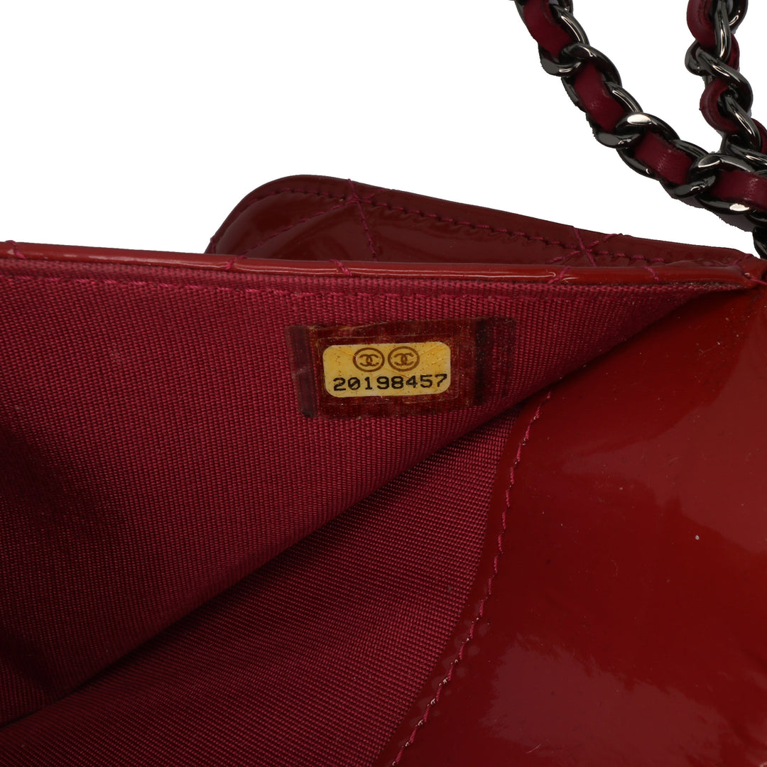 Quilted Patent Brilliant Wallet On Chain Red - Gaby Paris
