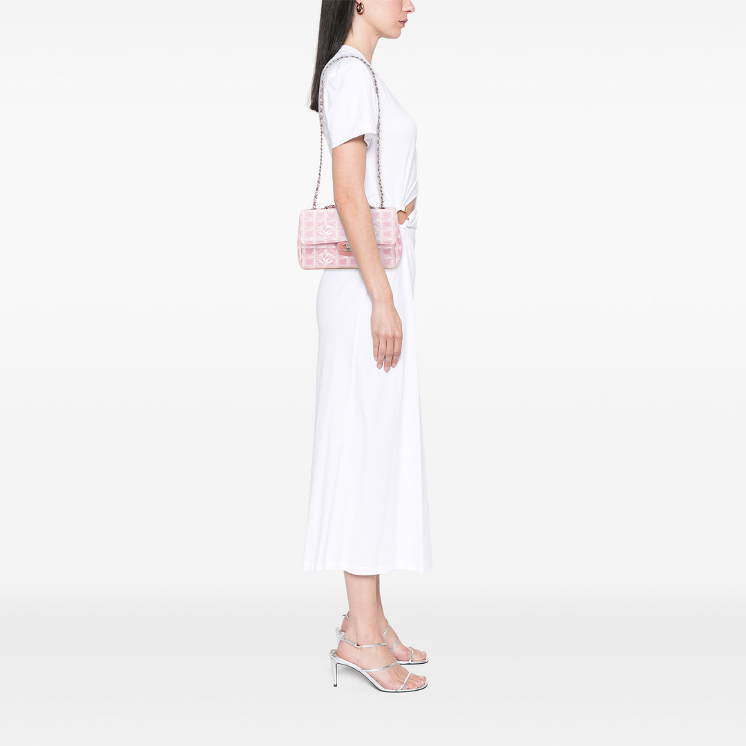 Medium New Travel Line Nylon Single Flap Pink - Gaby Paris