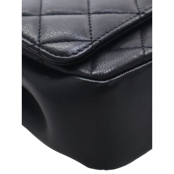 Chanel Sac bandoulière Matelassé Private Affair Camellia à rabat Petit Cuir d'agneau Noir – vue 11 – GABY PARIS