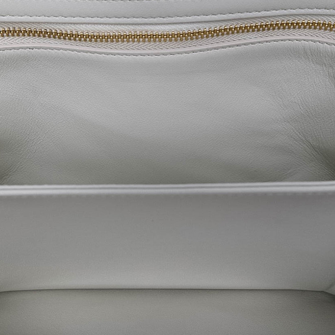Celine Classique brillant Triomphe Sac Cuir de veau Blanc – vue 4 – GABY PARIS
