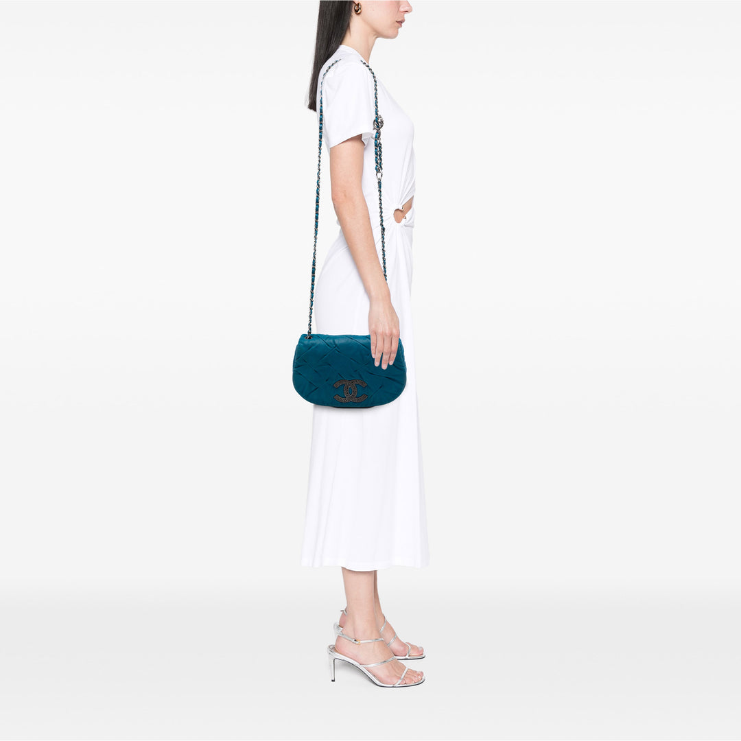 Chanel Iridescent Cuir de veau East Glint à rabat