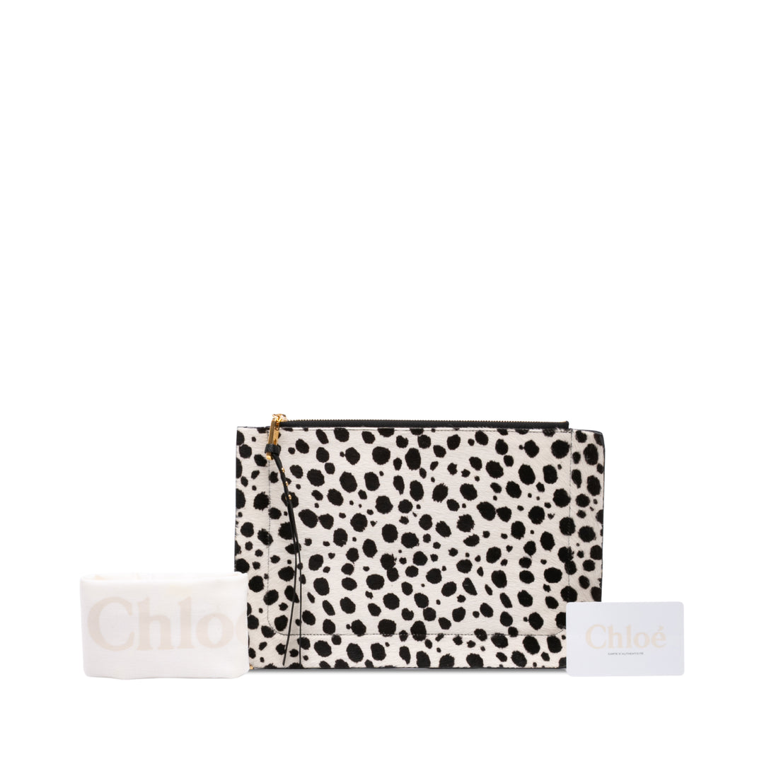 Chloé Ponyhair Dalmatian Imprimé Pochette Matière naturelle Noir – vue 7 – GABY PARIS