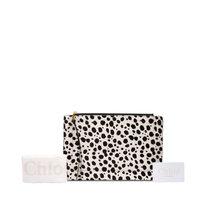 Chloé Ponyhair Dalmatian Imprimé Pochette Matière naturelle Noir – vue 7 – GABY PARIS
