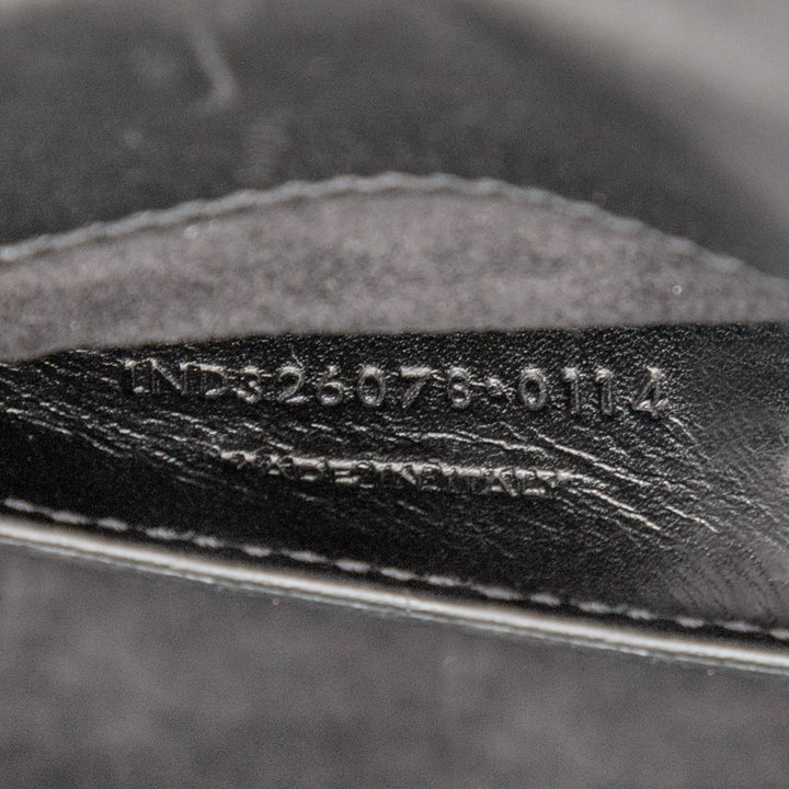 Saint Laurent Medium Smooth Cuir de veau Classic Monogram Kate Pompon Sac porté croisé