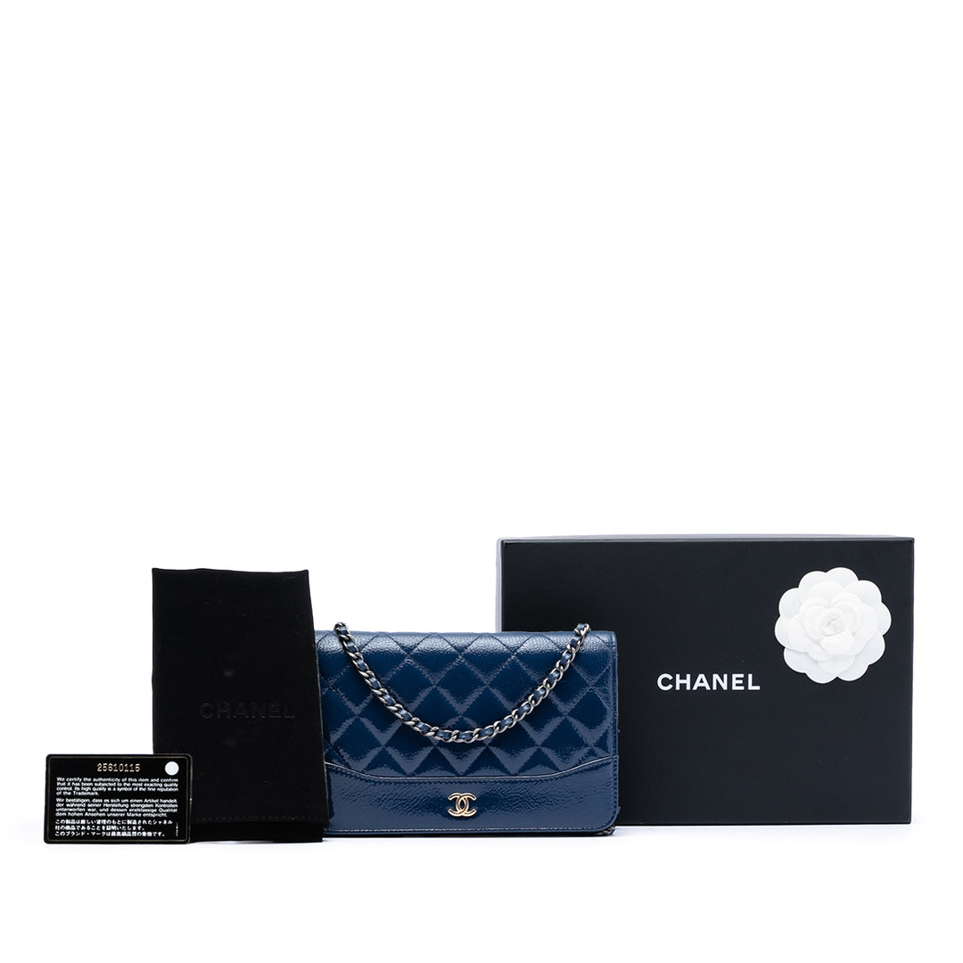 Chanel Matelassé Cuir verni vieilli Cuir de veau Gabrielle Wallet on Chain