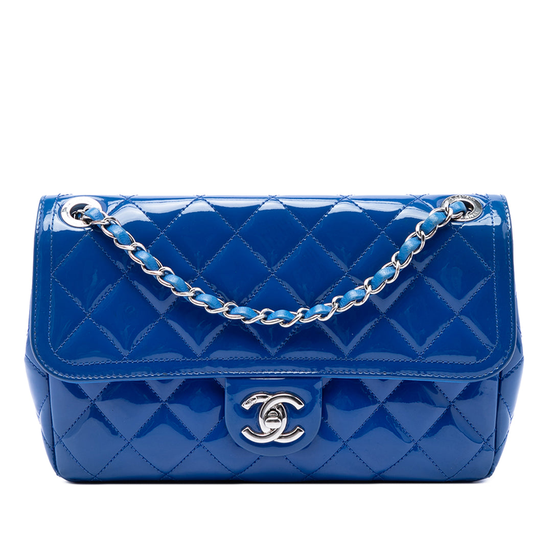 Chanel Matelassé Coco Shine à rabat Moyen Bleu – vue principale – GABY PARIS