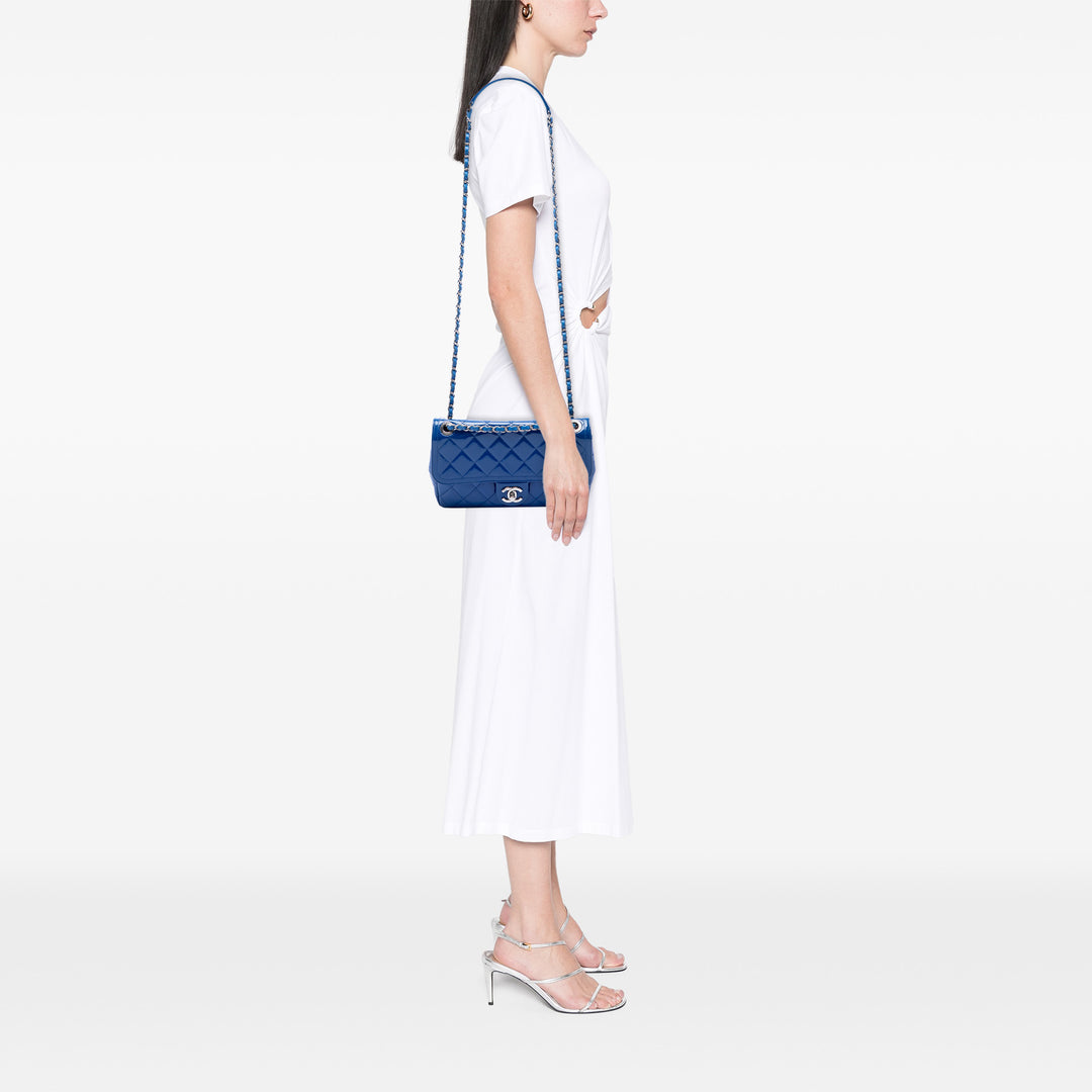 Chanel Matelassé Coco Shine à rabat Moyen Bleu – vue 6 – GABY PARIS