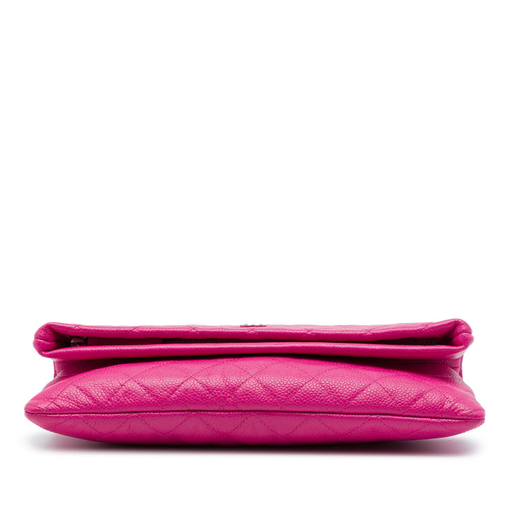 Chanel Matelassé CC Beauty Foldover Pochette Cuir caviar Rose – vue 3 – GABY PARIS