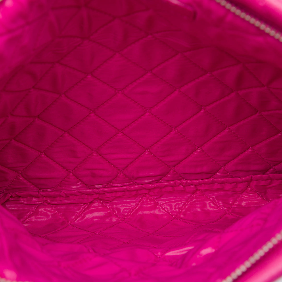 Chanel Matelassé CC Beauty Foldover Pochette Cuir caviar Rose – vue 4 – GABY PARIS