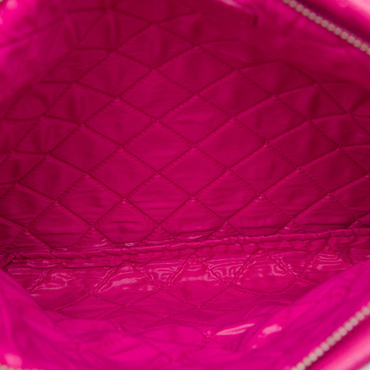 Chanel Matelassé CC Beauty Foldover Pochette Cuir caviar Rose – vue 4 – GABY PARIS