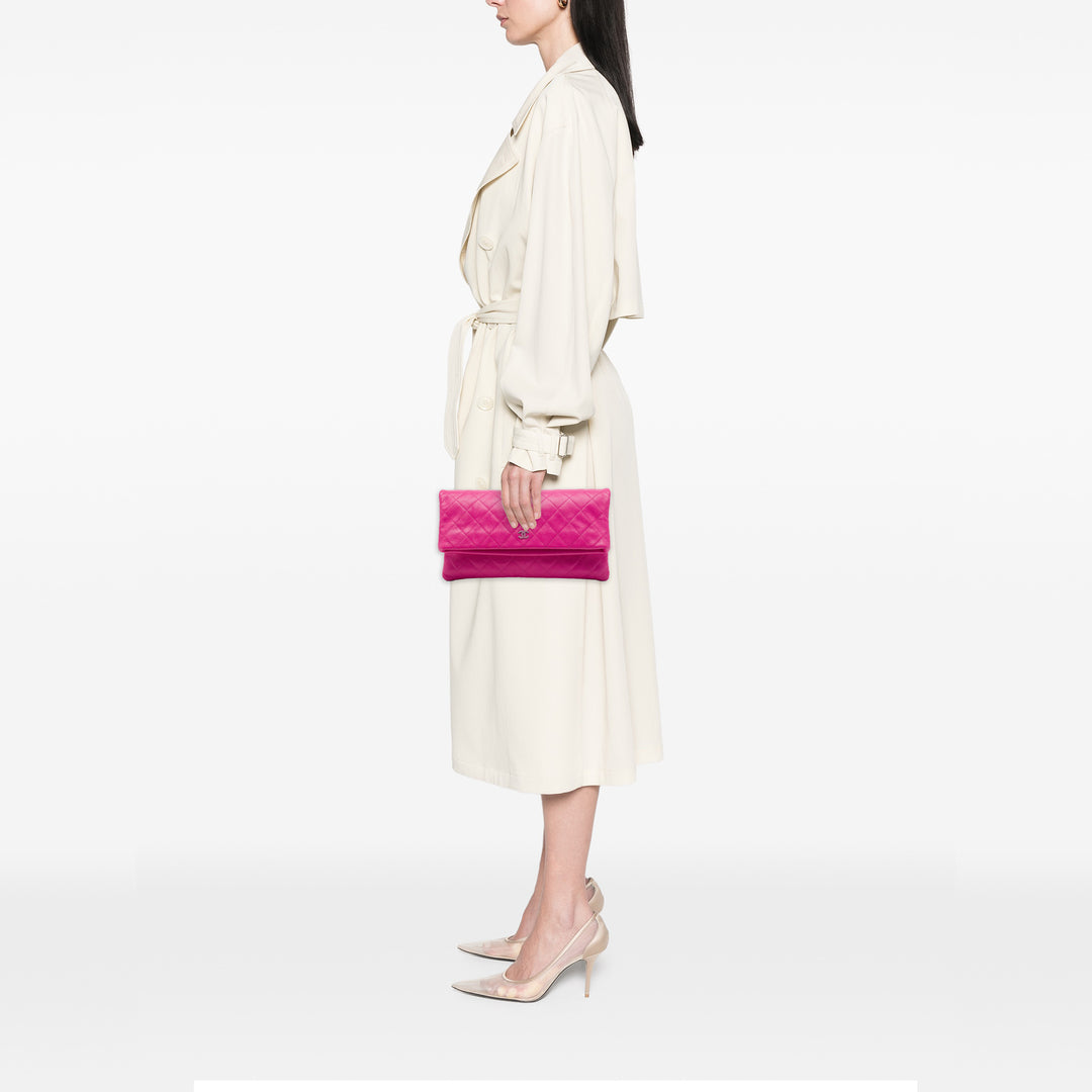 Chanel Matelassé CC Beauty Foldover Pochette Cuir caviar Rose – vue 6 – GABY PARIS