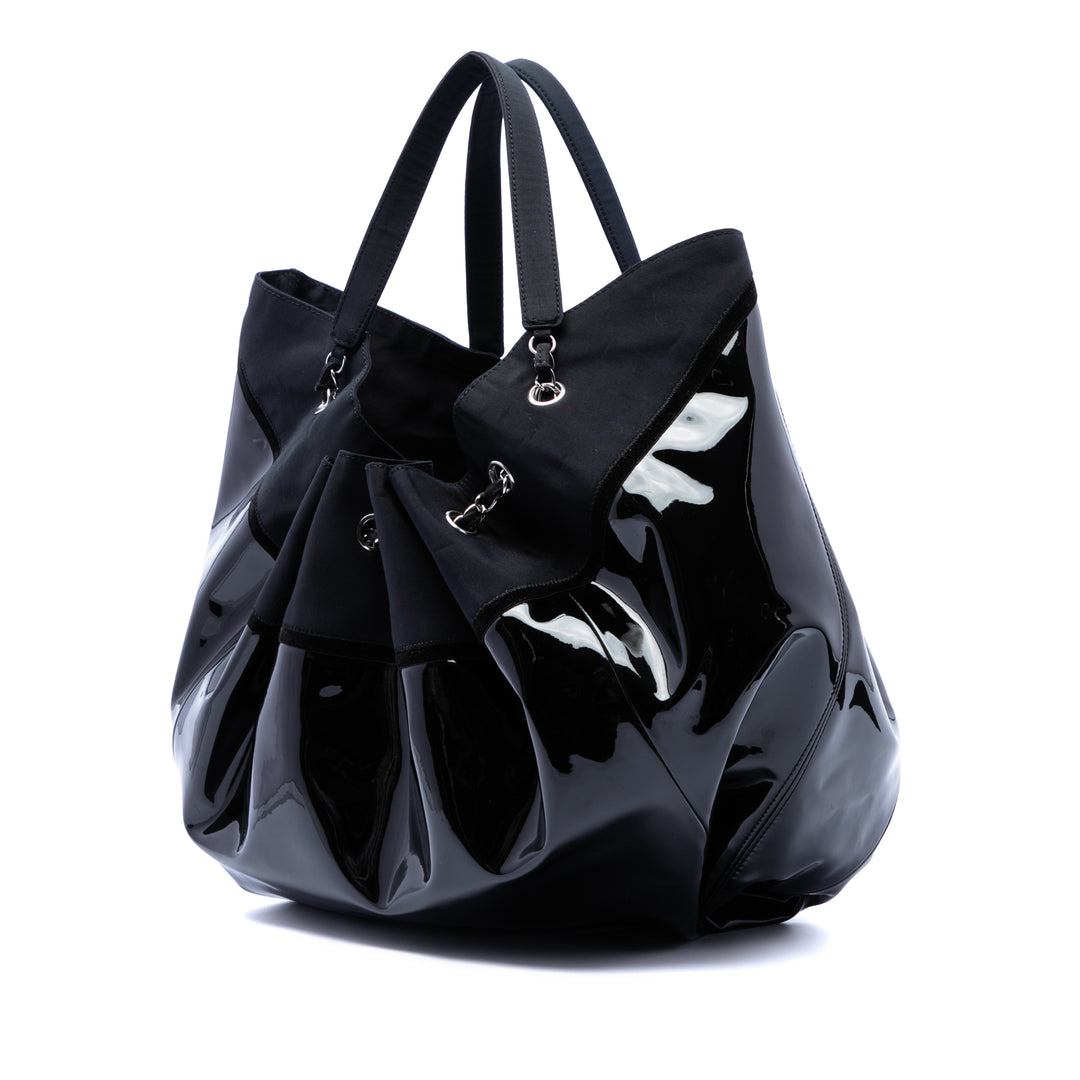 Chanel Large Cuir verni Stretch Spirit Cabas Cabas