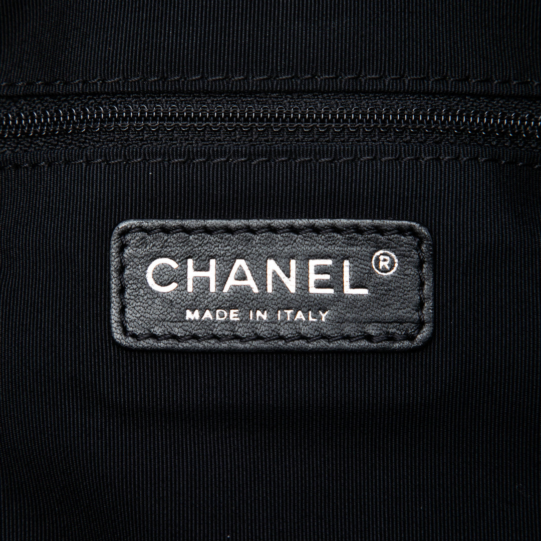 Chanel Large Cuir verni Stretch Spirit Cabas Cabas