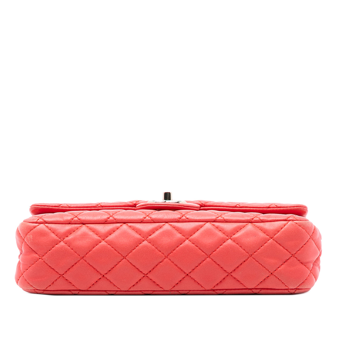 Chanel Medium Classic Cuir d’agneau Double rabat