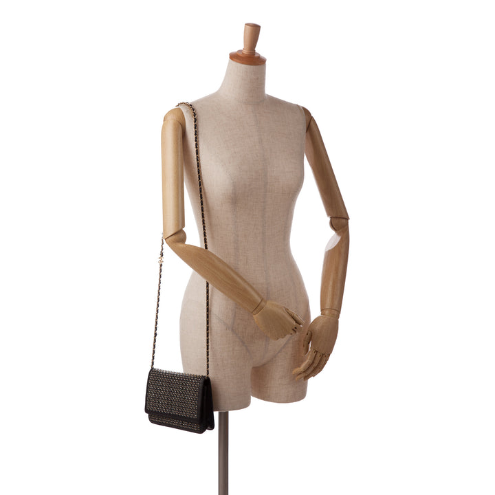 Chanel clouté Cuir Wallet on Chain