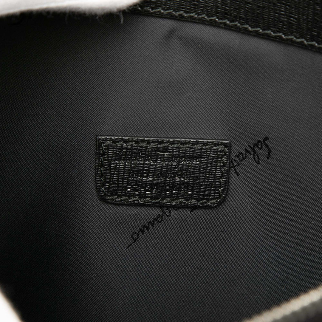 Croc embossé Revival Pochette Cuir de veau Noir