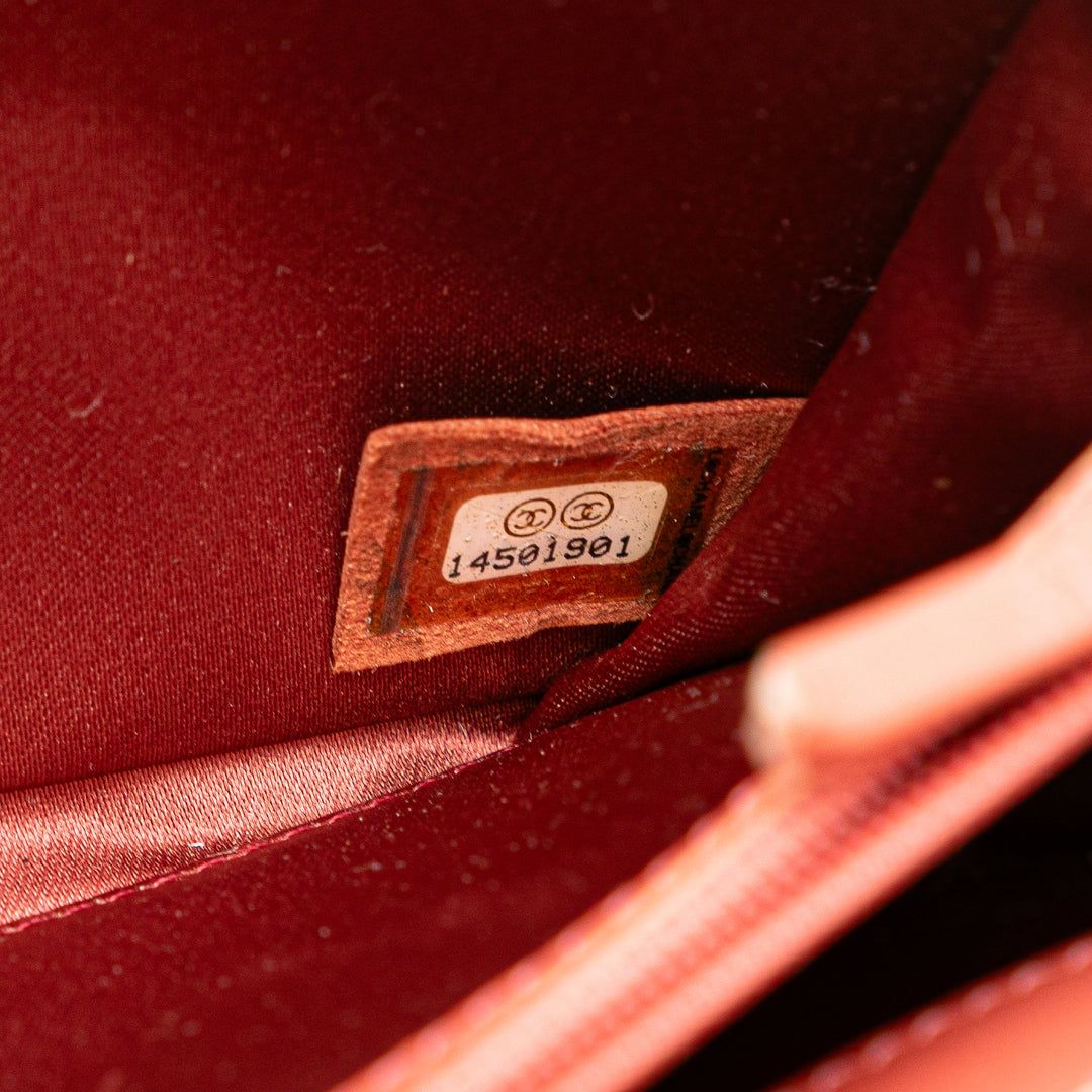 Chanel Quilted Cuir verni Brilliant East West Wallet On Chain Rouge