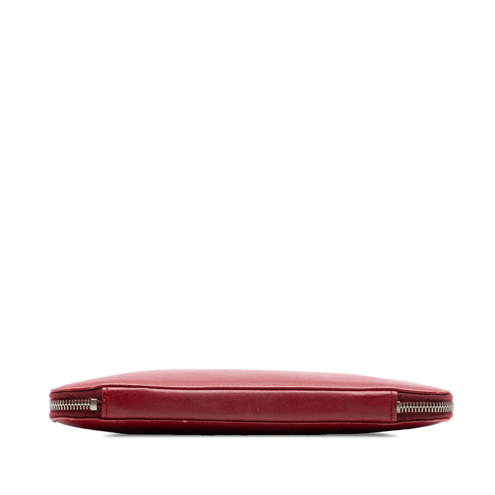 Prada Étui Zippé iPad Saffiano Rouge – vue 3 – GABY PARIS