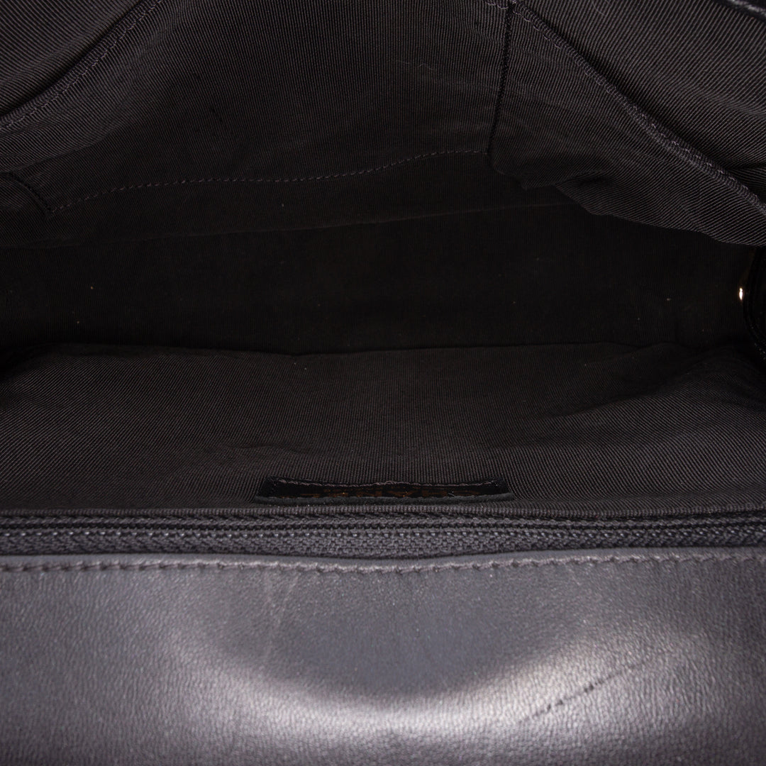 Chanel Large Matelassé Cuir verni Boy à rabat