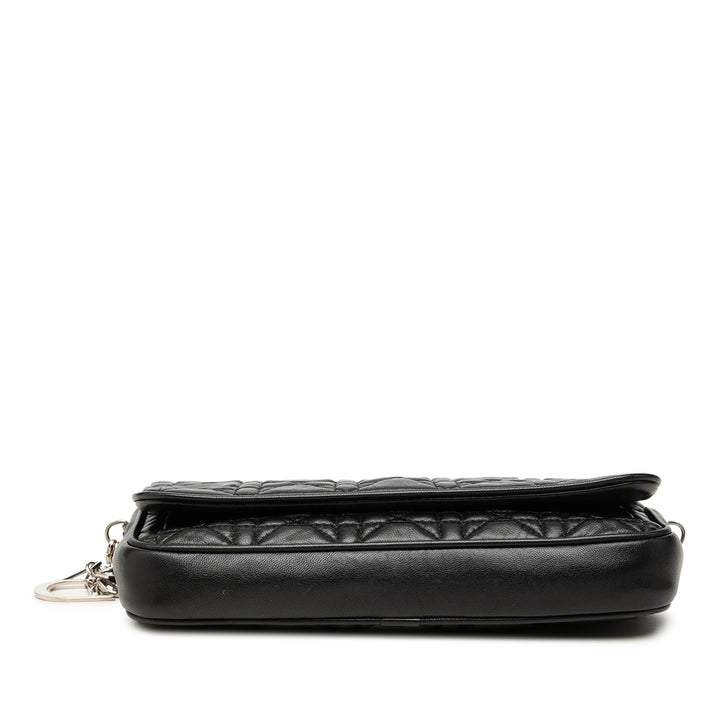 Dior Cannage Lady Dior Chaîne Sac Cuir d'agneau Noir – vue 3 – GABY PARIS
