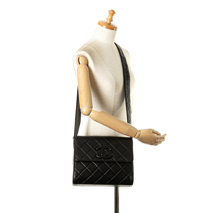 Chanel CC Quilted Cuir d’agneau Flap Noir – GABY PARIS Authentique