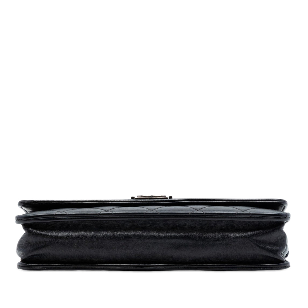 Chanel Matelassé Cuir d’agneau Boy Wallet on Chain